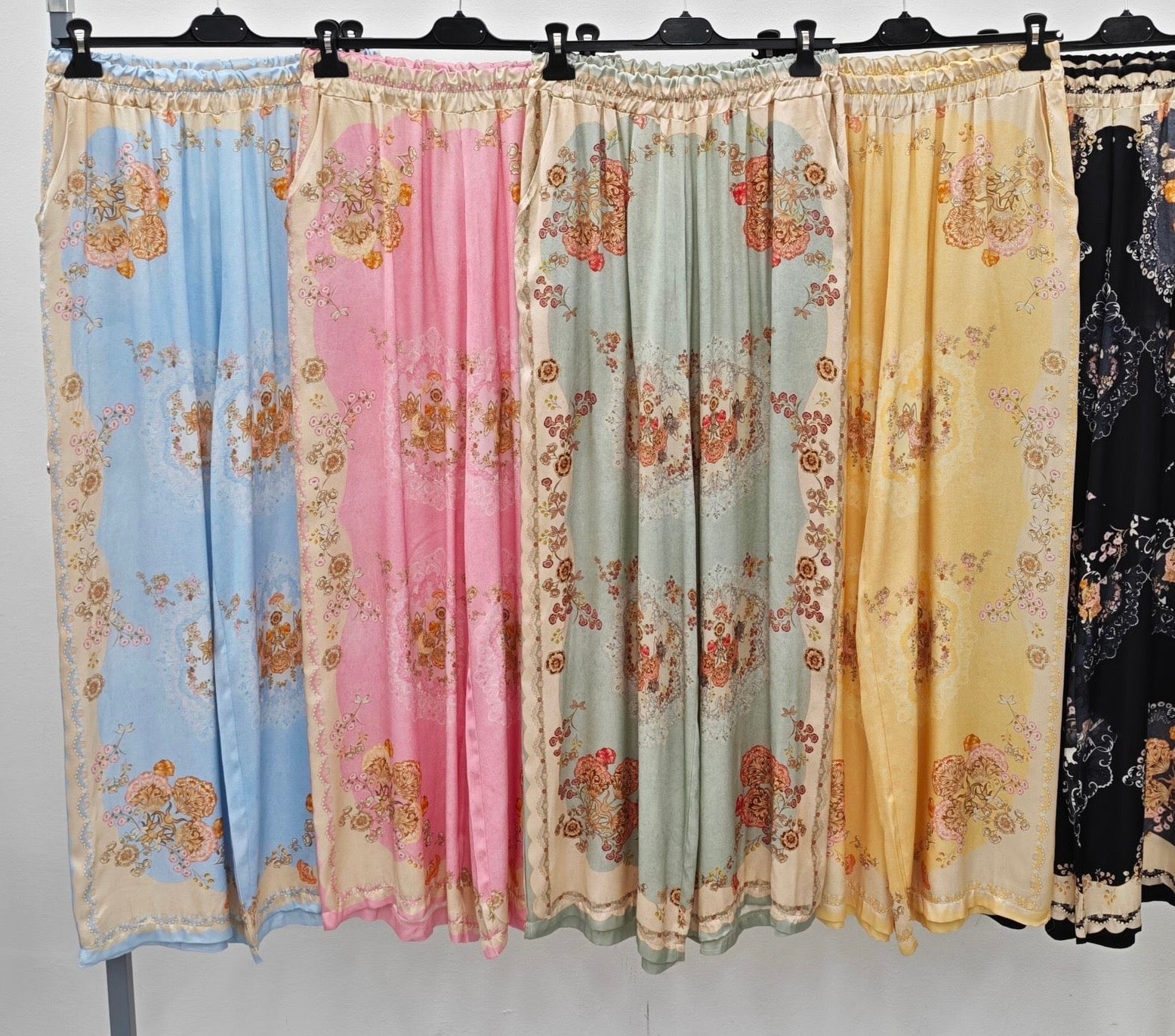 Silk Printed Pants *PRE-SALE*