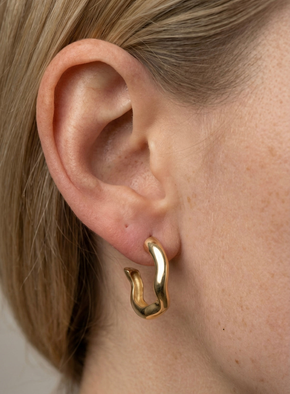 NAOMI Earrings